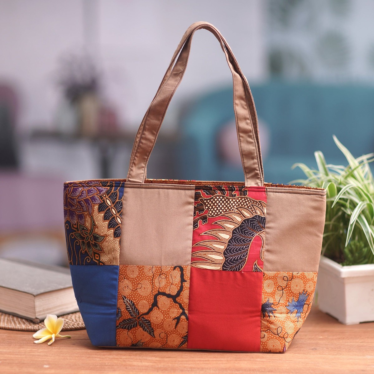 Brown Cotton Handbag with Batik Motifs and Zipper Closure - Brown Puzzle