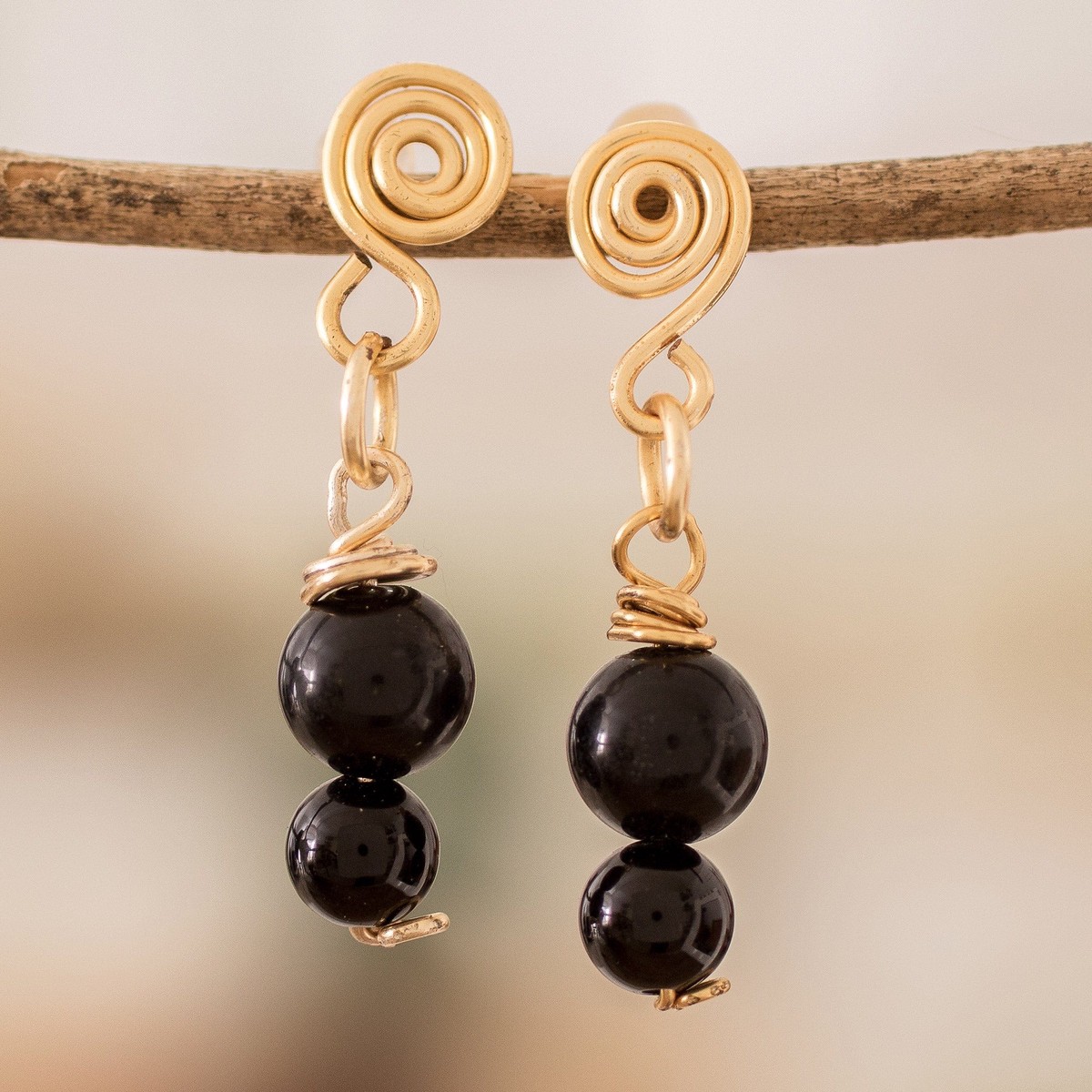 Dangle Earrings with Onyx Stones and Spiral Wire Accents – Midnight Glow