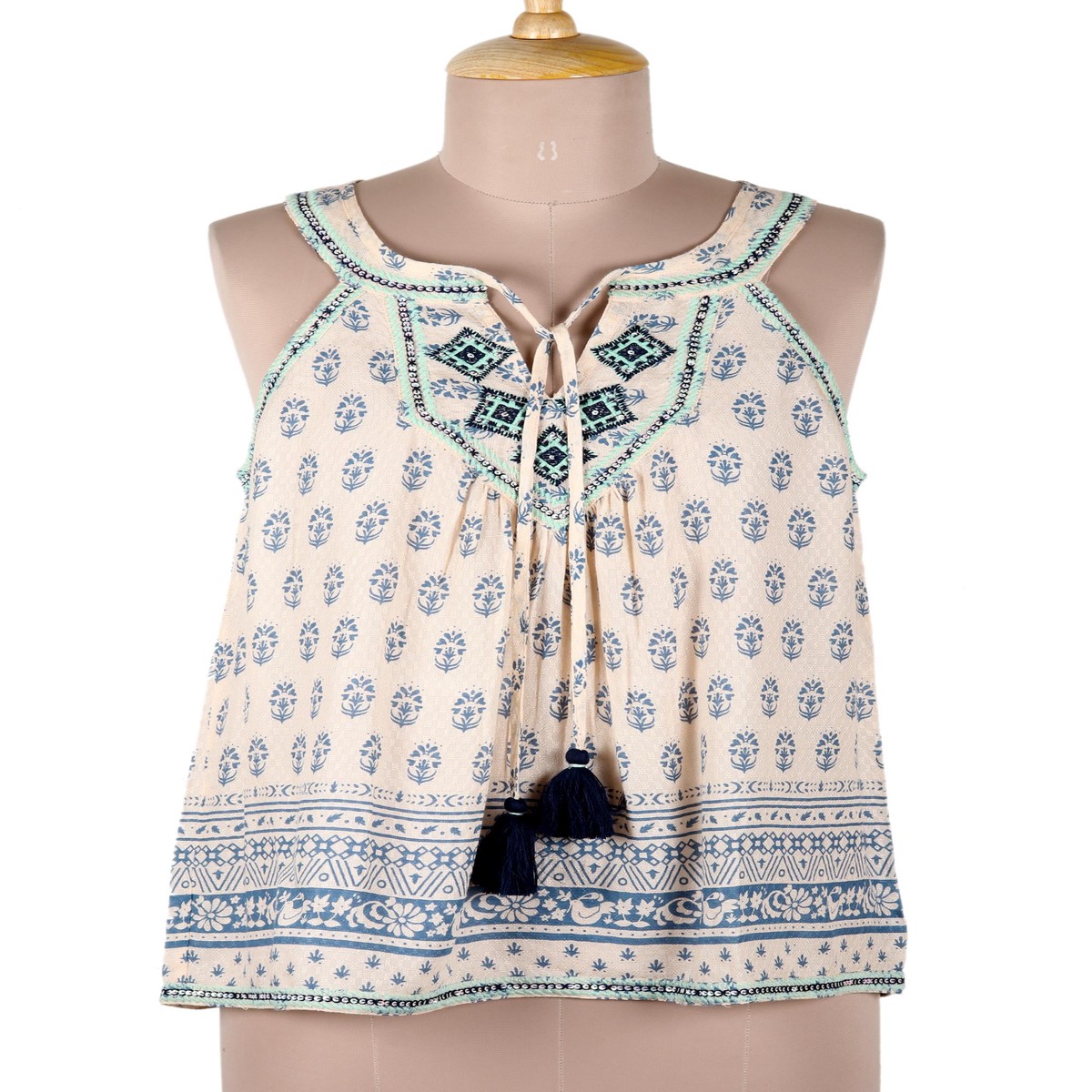 Embroidered Viscose Floral-Motif Sleeveless Blouse – Floral Fun – XXL (member)