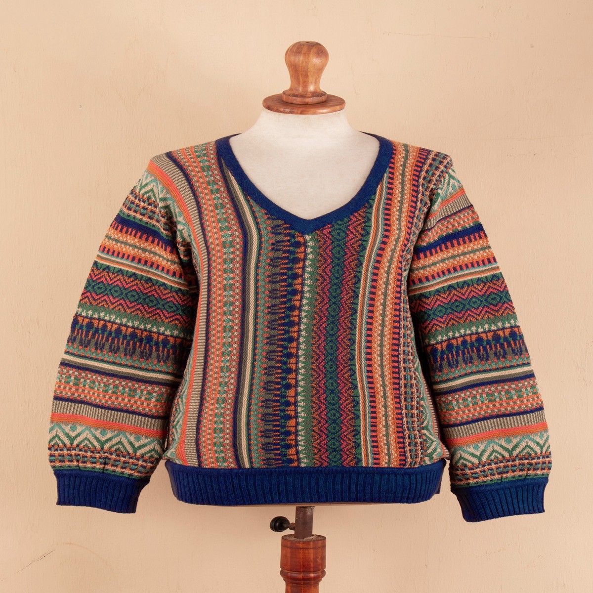 Geometric-Themed Knit Baby Alpaca Blend Pullover Sweater – Earthy Threads – S (member)