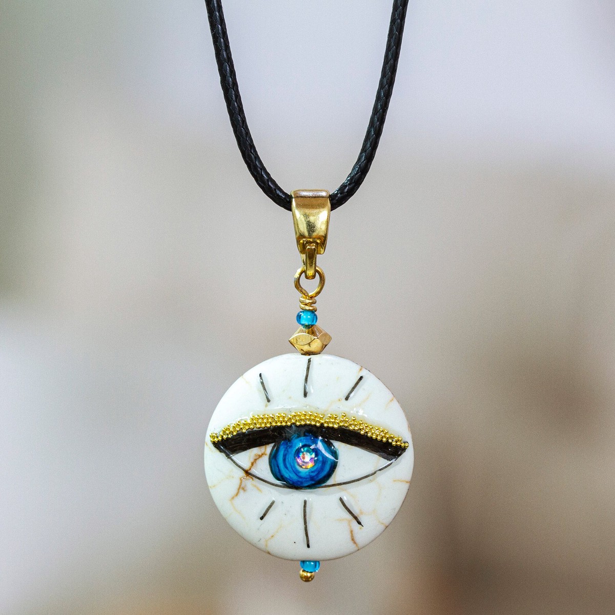 Hand-Painted 14k Gold-Accented Round Pendant Necklace – Universal Glance