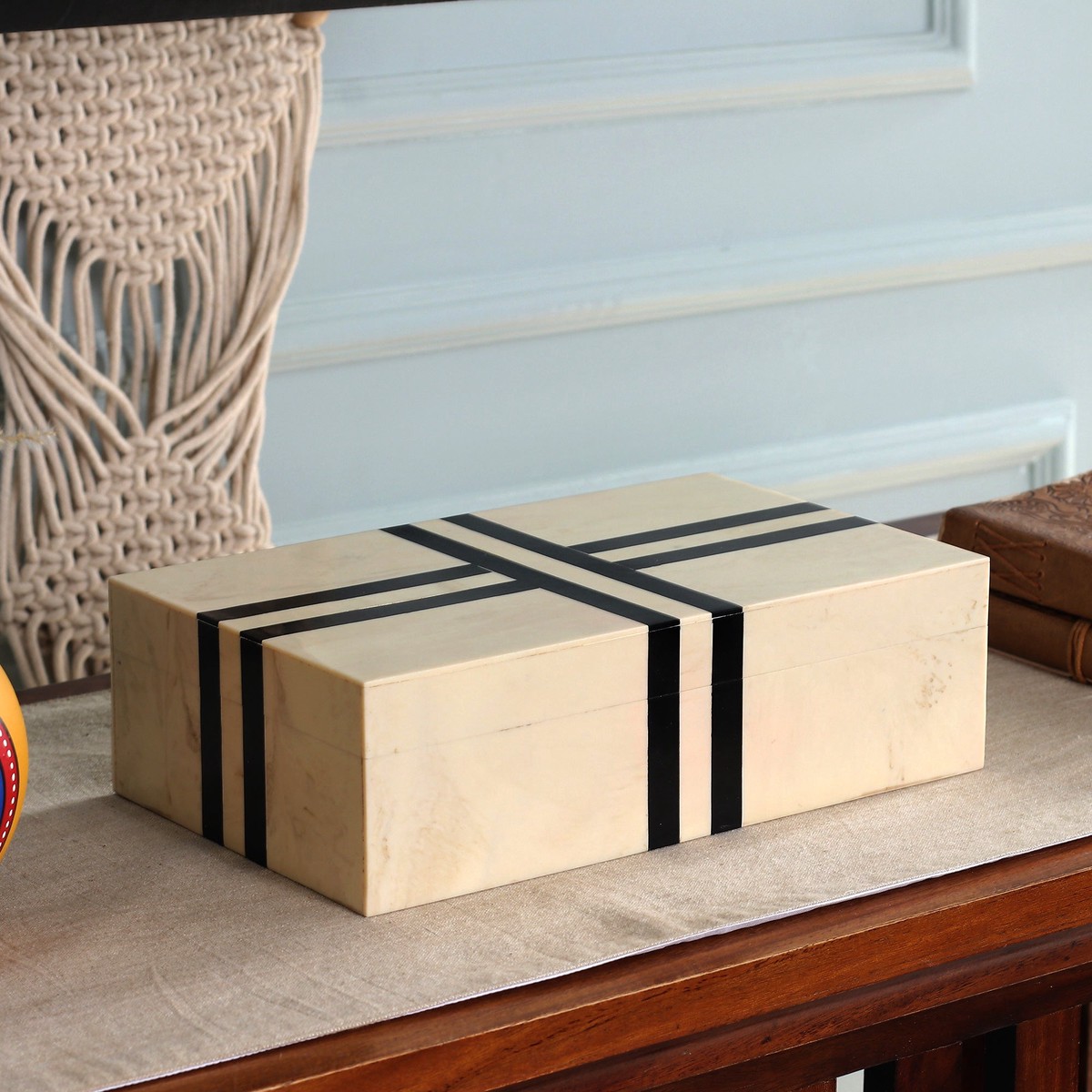 Modern Handcrafted Black and Ivory Resin Decorative Box – Ivory Ribbon